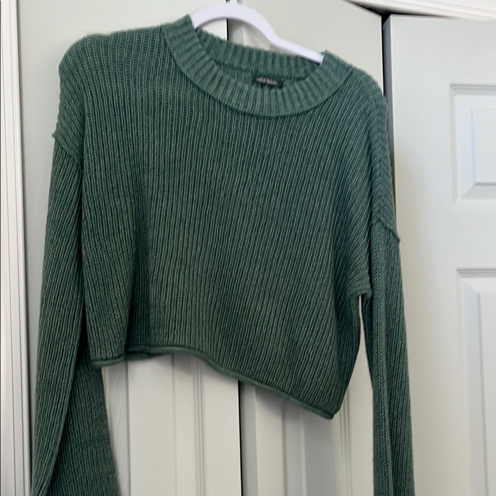 Urban Outfitters Green Cropped Sweater
